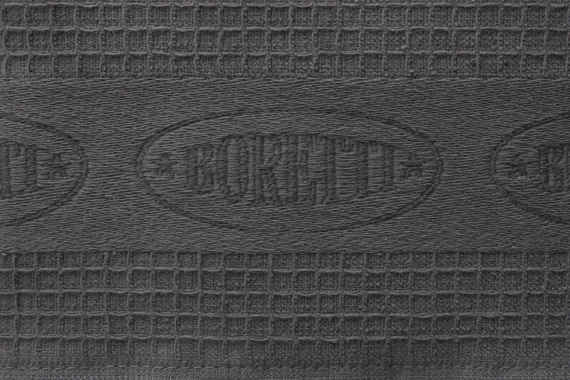BTKDAN_Img_ImgPrdPho_DetailShot_towelgreylogo_2000px