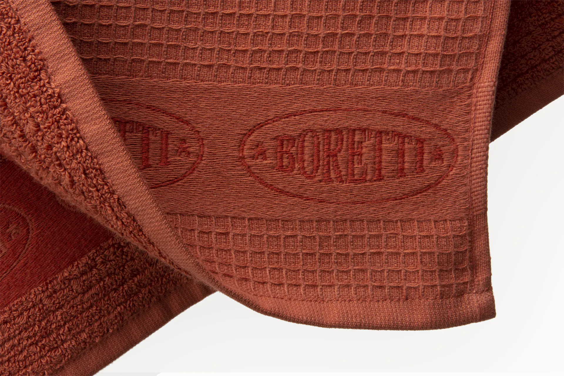 BTKDRE_Img_ImgPrdPho_DetailShot_towelredquality_2000px