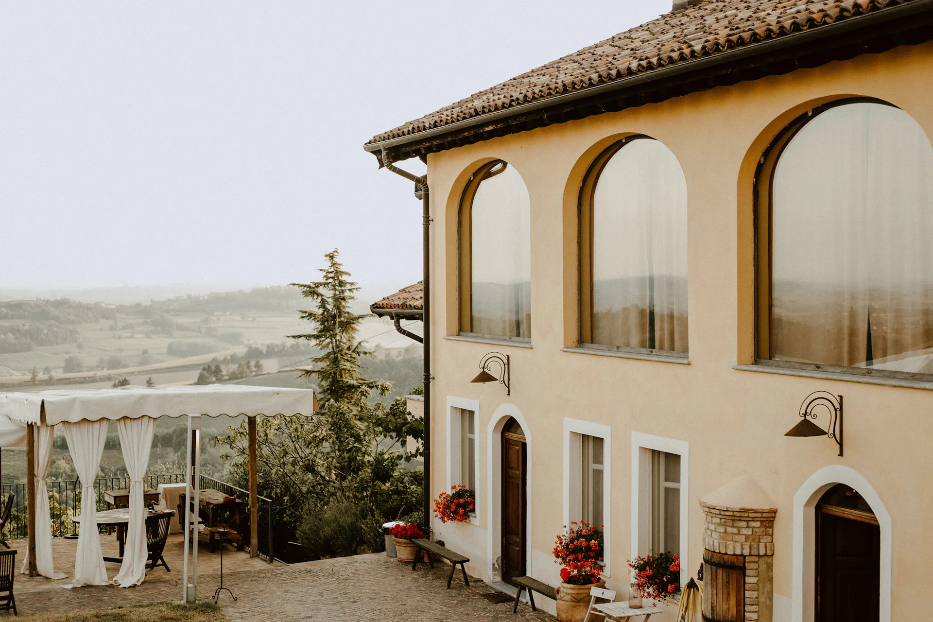 yanapi-senaud-768300-unsplash-3.webp