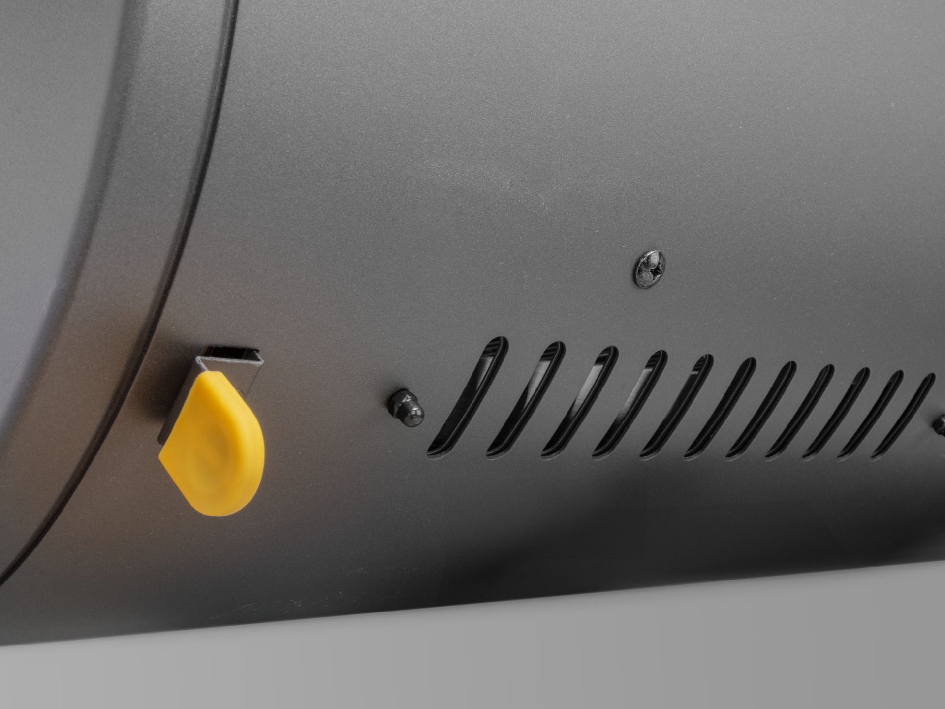 15_BariloTop_DetailShot_Airvents_2000px